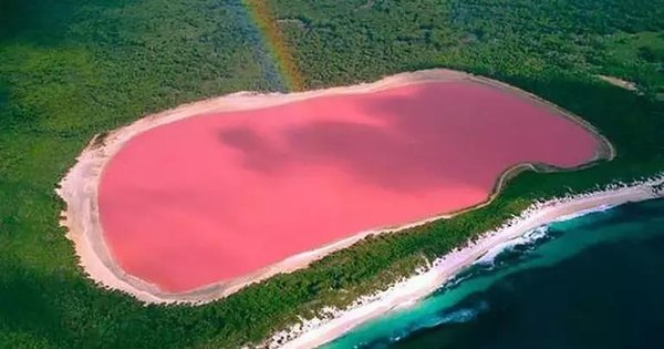 Gerçek olamayacak kadar güzeller: Renkleriyle hayran bırakan göl ve nehirler