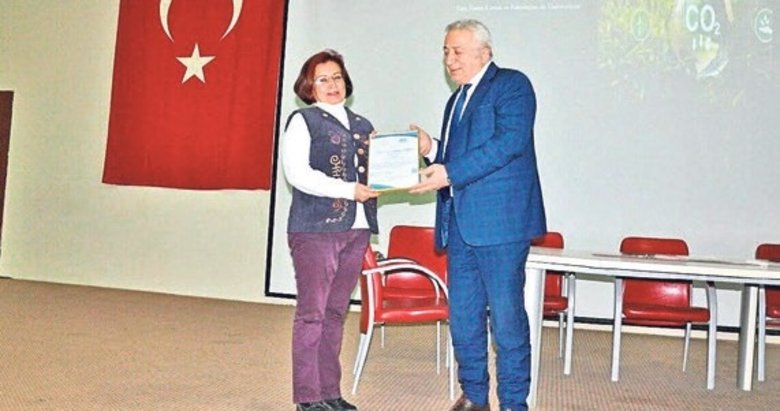 Alaçatı’da çevre dostu okula anlamlı etiket