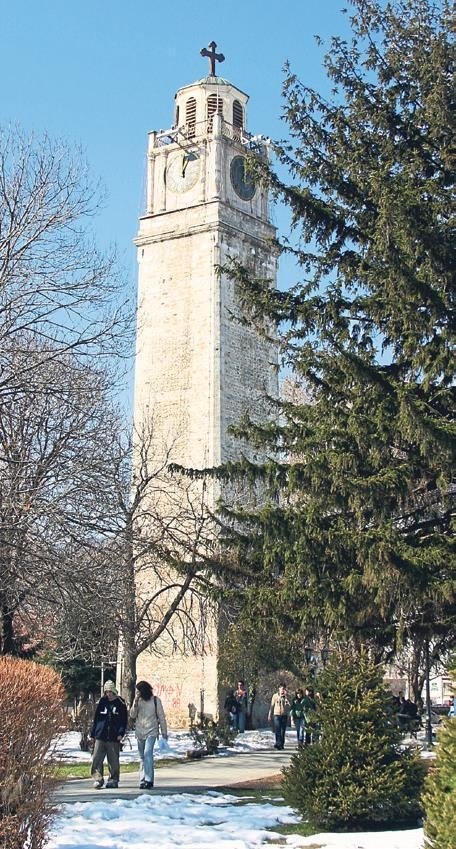 Bu kulelerde saat hep Osmanlı’yı gösteriyor