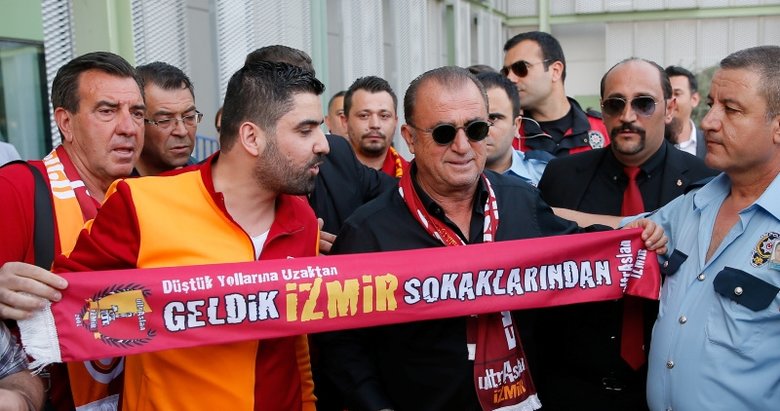 Galatasaray, İzmir’de şampiyon gibi karşılandı