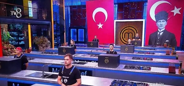 masterchefte-kim-elendi-iste-yarismaya-veda-eden-isim-1788156036990.jpeg