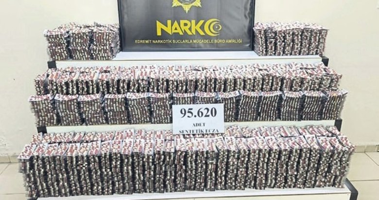 Durdurulan araçta 95 bin sentetik hap ele geçirildi