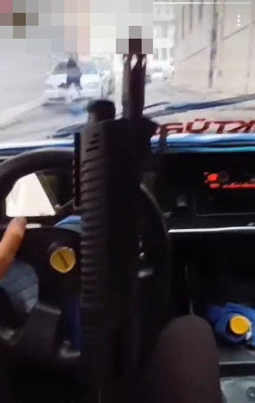 Kütahya’da sosyal medyada silah paylaşımlara 12 gözaltı