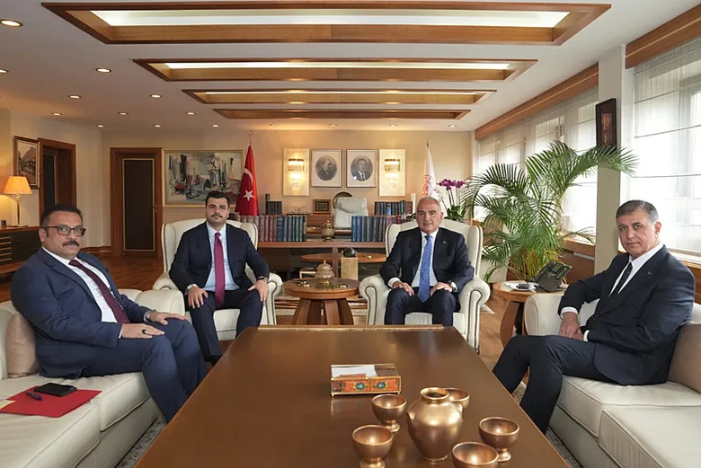 son-dakika-izmir-icin-yogun-mesai-izmir-buyuksehir-belediye-baskani-tugay-ankarada-1793195066145.png