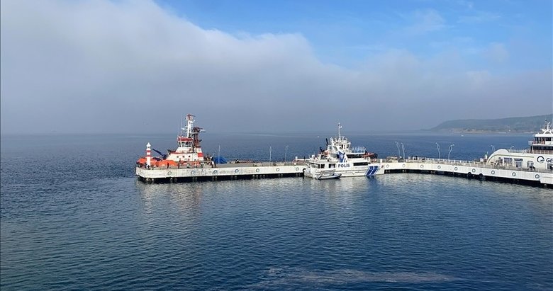 Çanakkale Boğazı’nda gemi geçişleri yeniden başladı
