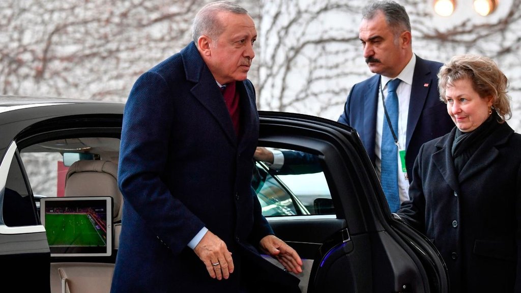 Başkan Erdoğan’ın Berlin’de aracından yansıyan kare gündeme oturdu