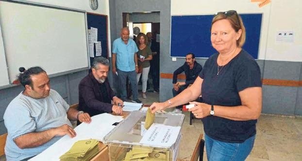 Sandık başından renkli ve ilginç seçim manzaraları