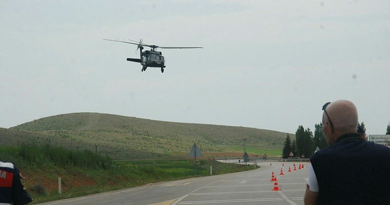 Afyonkarahisar’da jandarmadan helikopter destekli denetim