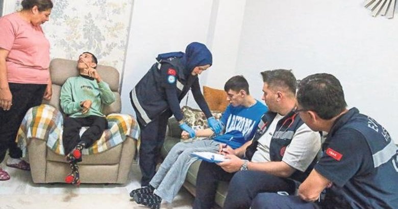 Sağlık çalışanları evlere misafir oluyor