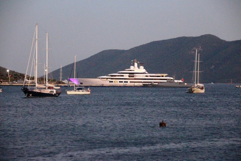 Dünya sıralamasında olan 4 katlı mega yat Bodrum’da