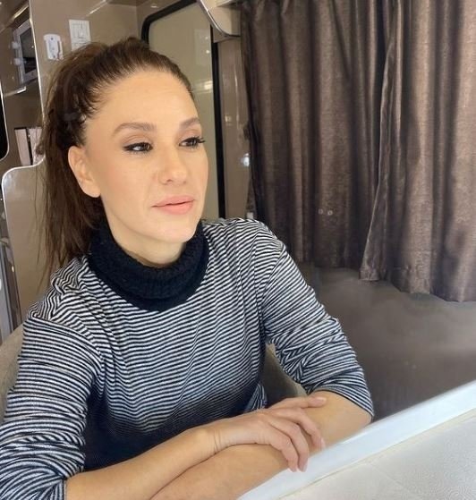 Evrim Alasya seti birbirine kattı! Yönetmeni kaçırdı