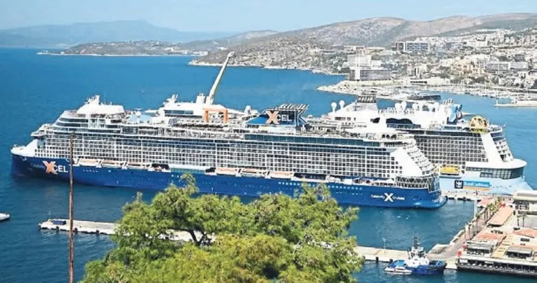 Kuşadası’na kruvaziyerle 7 bin 818 turist geldi