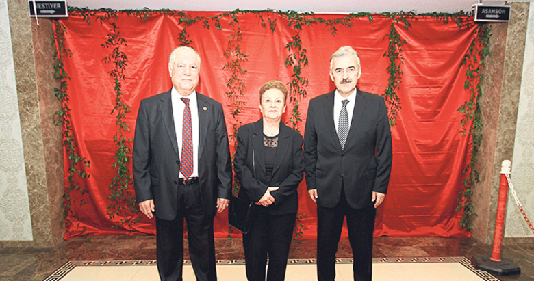 İzmir’de bir zafer akşamı