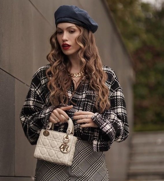 Duygu Özaslan’dan takipçilerini üzen haber!