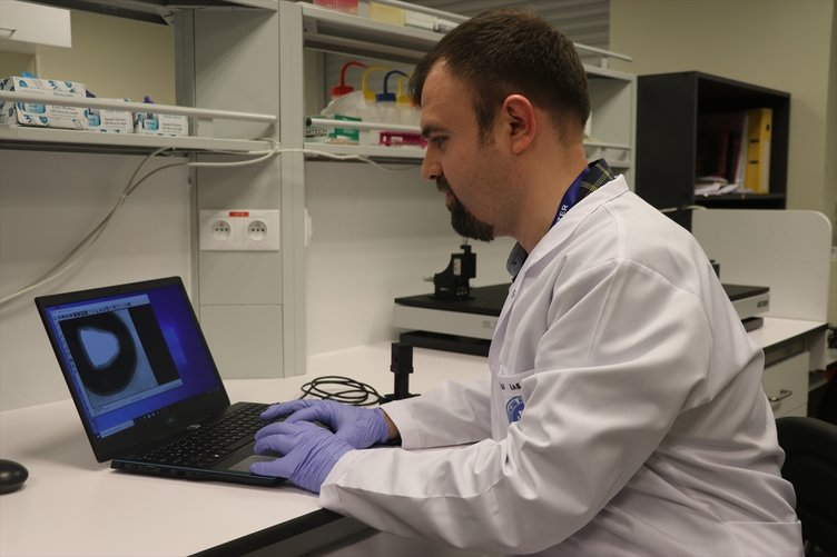 İzmir’de Türk bilim insanları geliştirdi! Virüsü 5 dakikada tespit ediyor