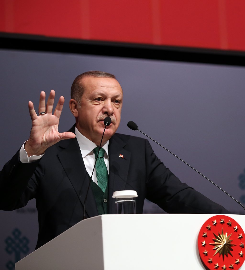 Cumhurbaşkanı Erdoğan, Yeni AKM binasını tanıttı
