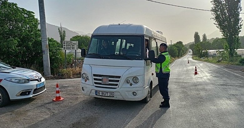 Uşak’ta okul çevreleri ve servislere sıkı denetim