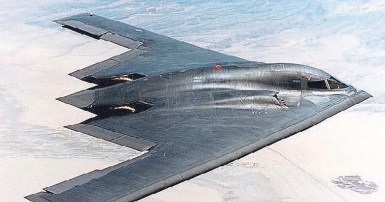 ABD yeni nesil bombardıman uçağı B-21 Raider’ı tanıttı