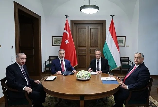 Başkan Erdoğan’dan yeni anayasa mesajı: Darbe anayasasıyla Türkiye geleceğe yürüyemez