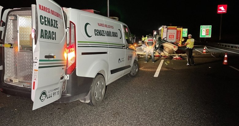 Balıkesir’de korkunç kaza! Ölüm tatil yolunda yakaladı