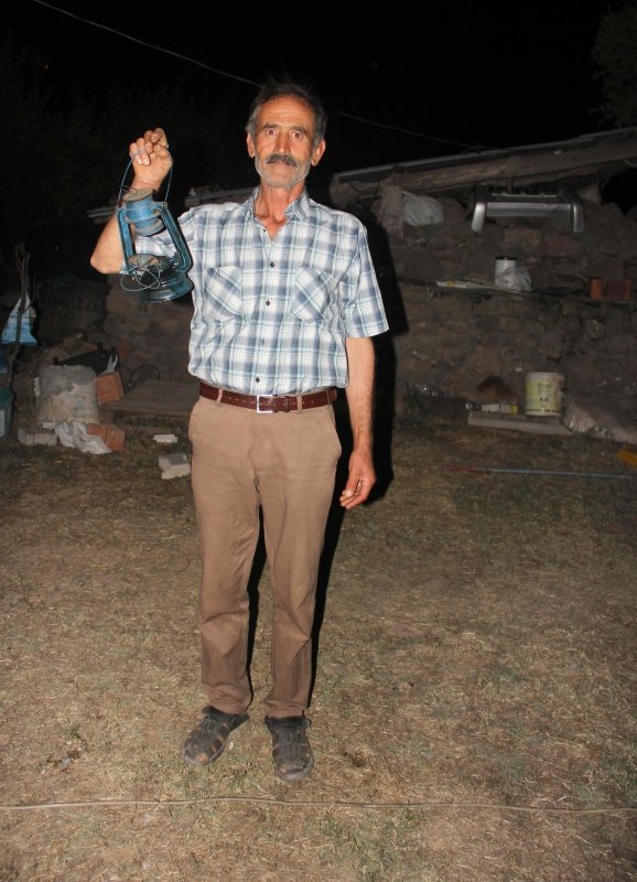 İzmir’de Arpadere Yaylası’nda elektrik sevinci