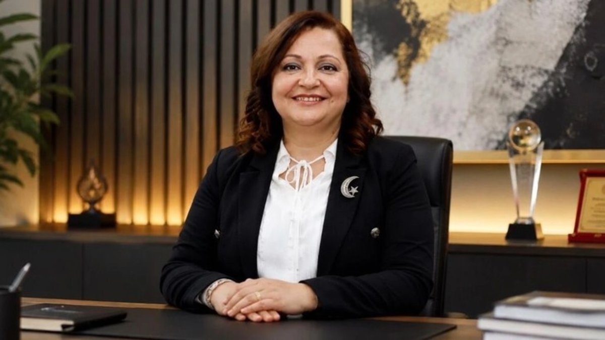 SON DAKİKA: Afyonkarahisar Belediye Başkanı Burcu Köksal'dan flaş açıklamalar! "Özgür Özel burnumdan getirdi"