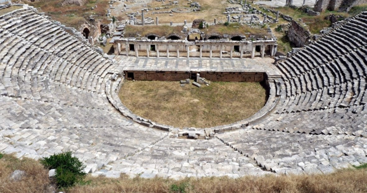 aydin daki afrodisias antik kenti ne 1