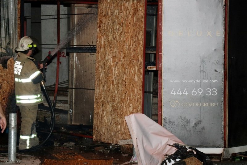 İzmir’de kulübe yandı, patlayan tüp korkuttu
