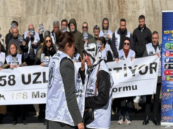 Komşusuna IBAN’ını verdi, hayatı karardı: Evlenme teklifi ettiği gün cezaevine götürdüler
