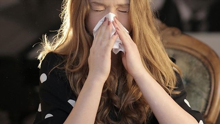 Geçmeyen öksürüğe dikkat! O hastalıkların habercisi