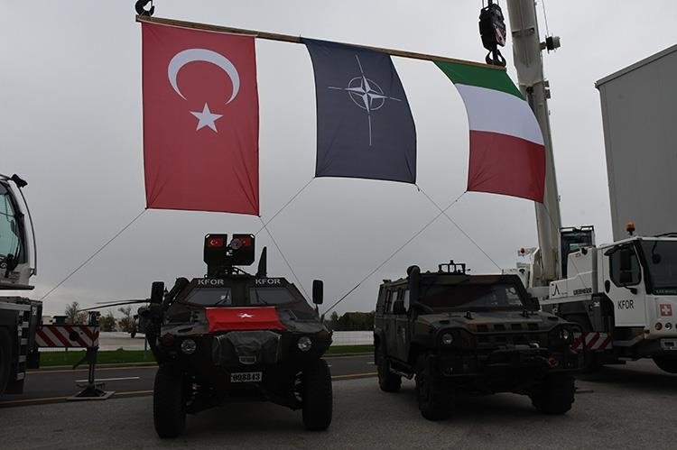 Türkiye, NATO’nun Kosova’daki Barış Gücü’nün komutasını İtalya’ya devretti