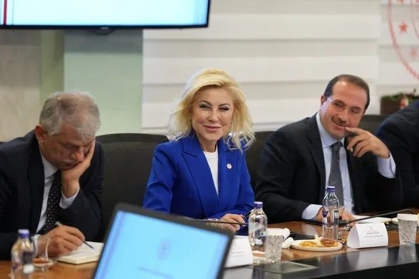 izmirdeki-o-projeye-karsi-ciktilar-izmirin-gelecegi-icin-stratejik-oneme-sahip-1781190014783.jpeg