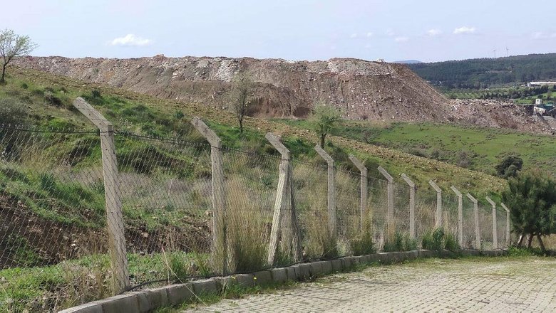 İzmir’de 4 sitenin ortasında moloz döküm sahası isyan ettirdi