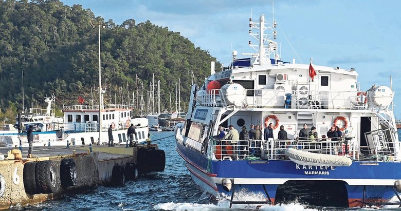 Türk feribotu Rodos’ta alıkonuldu