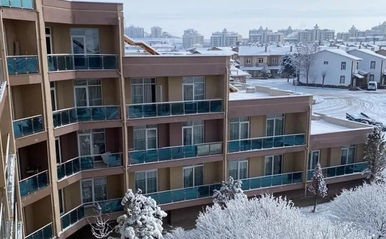 afyonkarahisarda-akilalmaz-olay-gurbetci-kadinin-dairelerine-termal-otel-coktu-1780379093086.jpeg