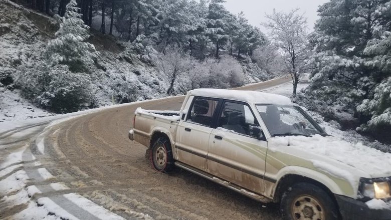 İzmir ve Manisa’nın yüksek kesimlerinde kar yağışı etkili oldu