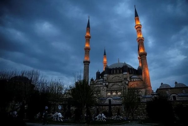 bu-hafta-cuma-hutbesinin-konusu-ne-12-haziran-2026-diyanet-acikladi-1781243054225.jpeg