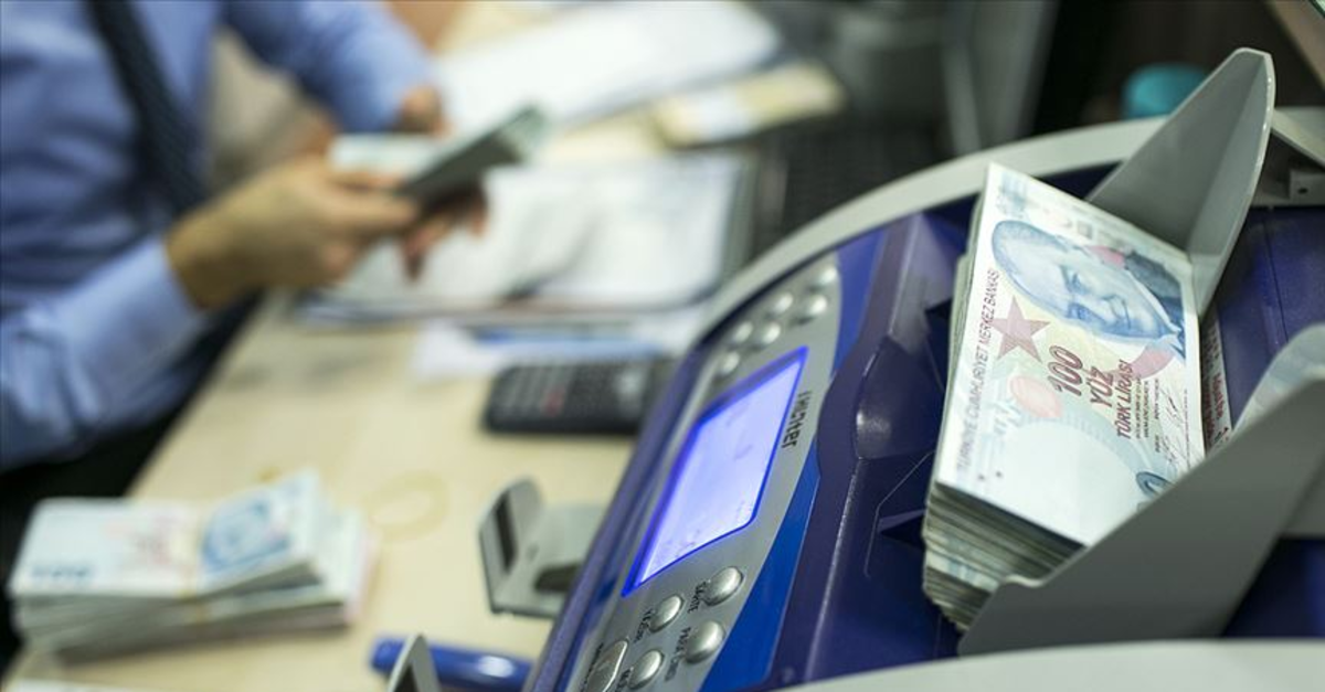 BUGÜN BANKALAR AÇIK MI, KAPALI MI? | Arefe günü bankalar saaat kaça kadar açık?