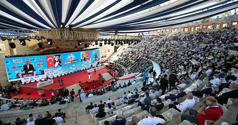 CHP Genel Başkanı Kılıçdaroğlu 16 kişilik yeni Merkez Yönetim Kurulu’nu belirledi