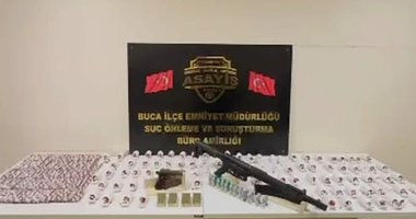 İzmir’de baskın: Binlerce hap çıktı