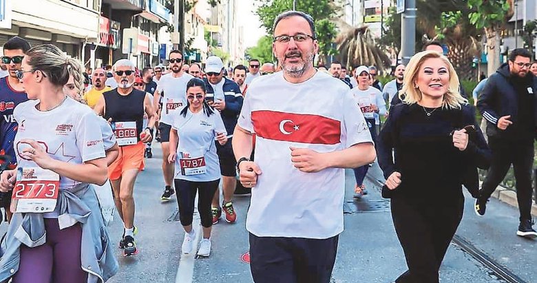 İzmir’de Maraton coşkusu