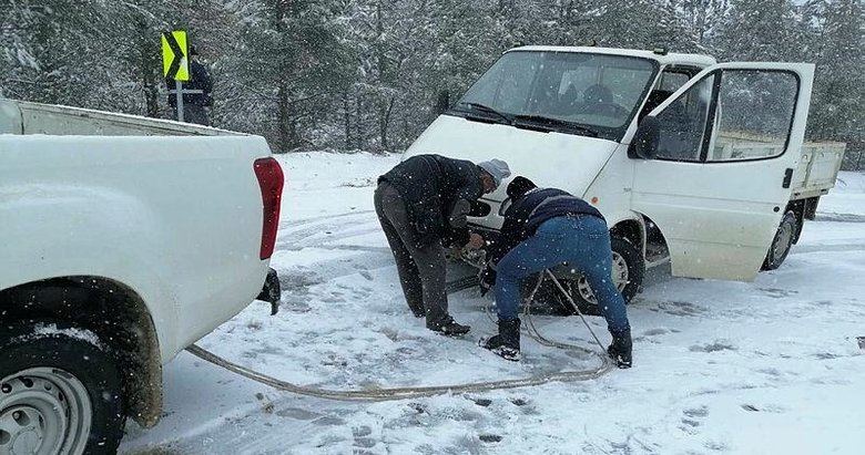Manisa’da karda mahsur kalan vatandaşlar kurtarıldı