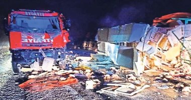 İtfaiye aracı yangına giderken TIR’a çarptı
