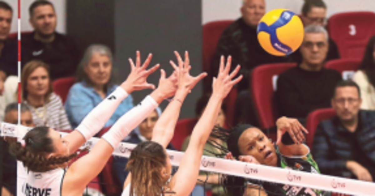 Manisa’da Sultanlar Ligi coşkusu yaşanıyor