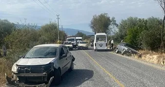 Aydın’da zincirleme kaza! 3 araç birbirine girdi