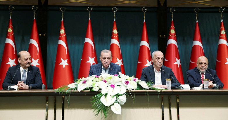 Başkan Erdoğan’dan 700 bin kamu işçisine müjde