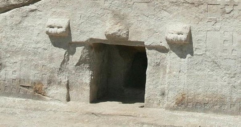 Maltaş Anıt Abidesi’nin gizemi içindeki ‘niş’te saklı