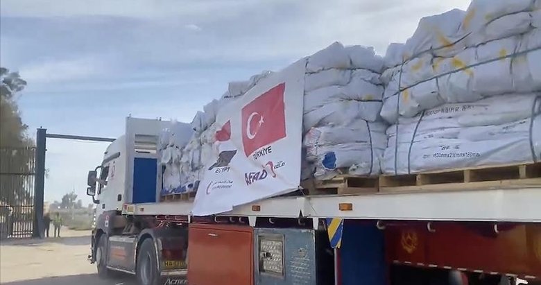 Türkiye’den gönderilen yardım malzemeleri Gazze’ye ulaştı