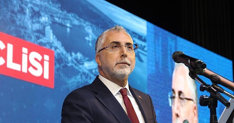 Bakan Işıkhan: İzmir’in dağlarında çiçekler değil artık çöpler büyüyor