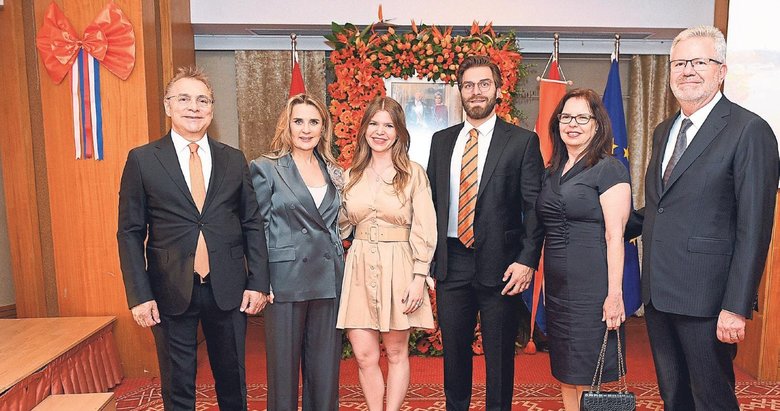 Hollanda’nın Kral Günü İzmir’de kutlandı